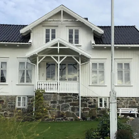 Nyrestaurert Leilighet Naer Byen Og Badeplass * Arendal